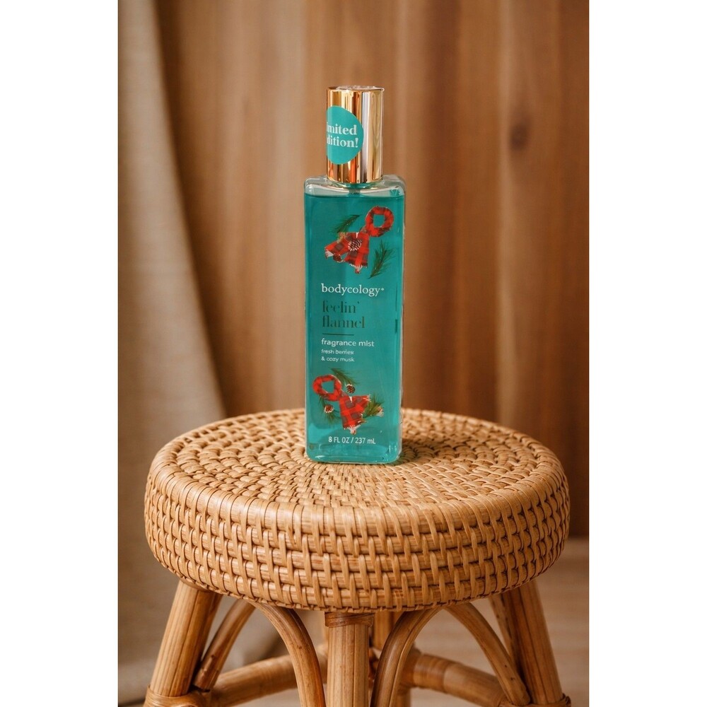 Bodycology feelin’ flannel fragrance mist 8oz RARE Limited Edition